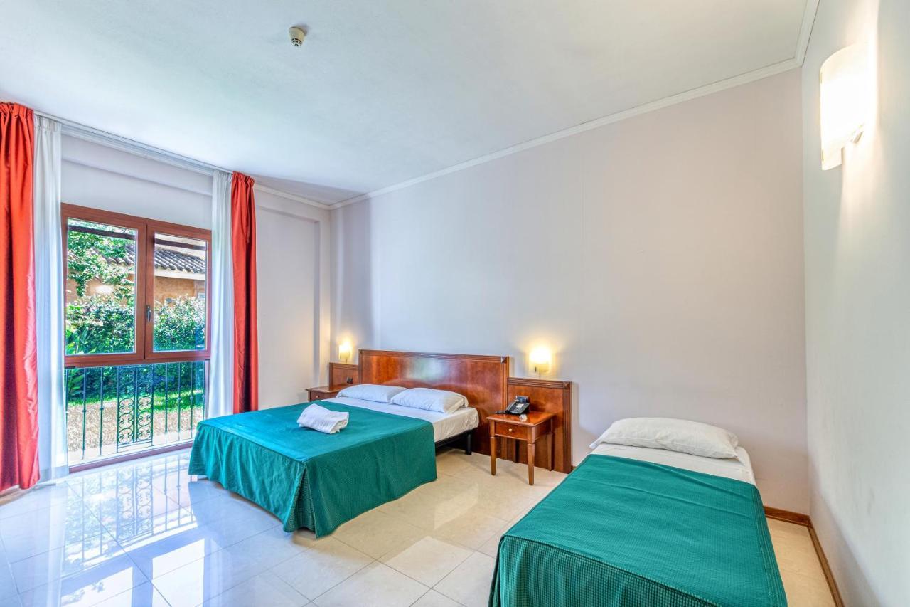 Hotel Le Torri Arborea Exterior photo