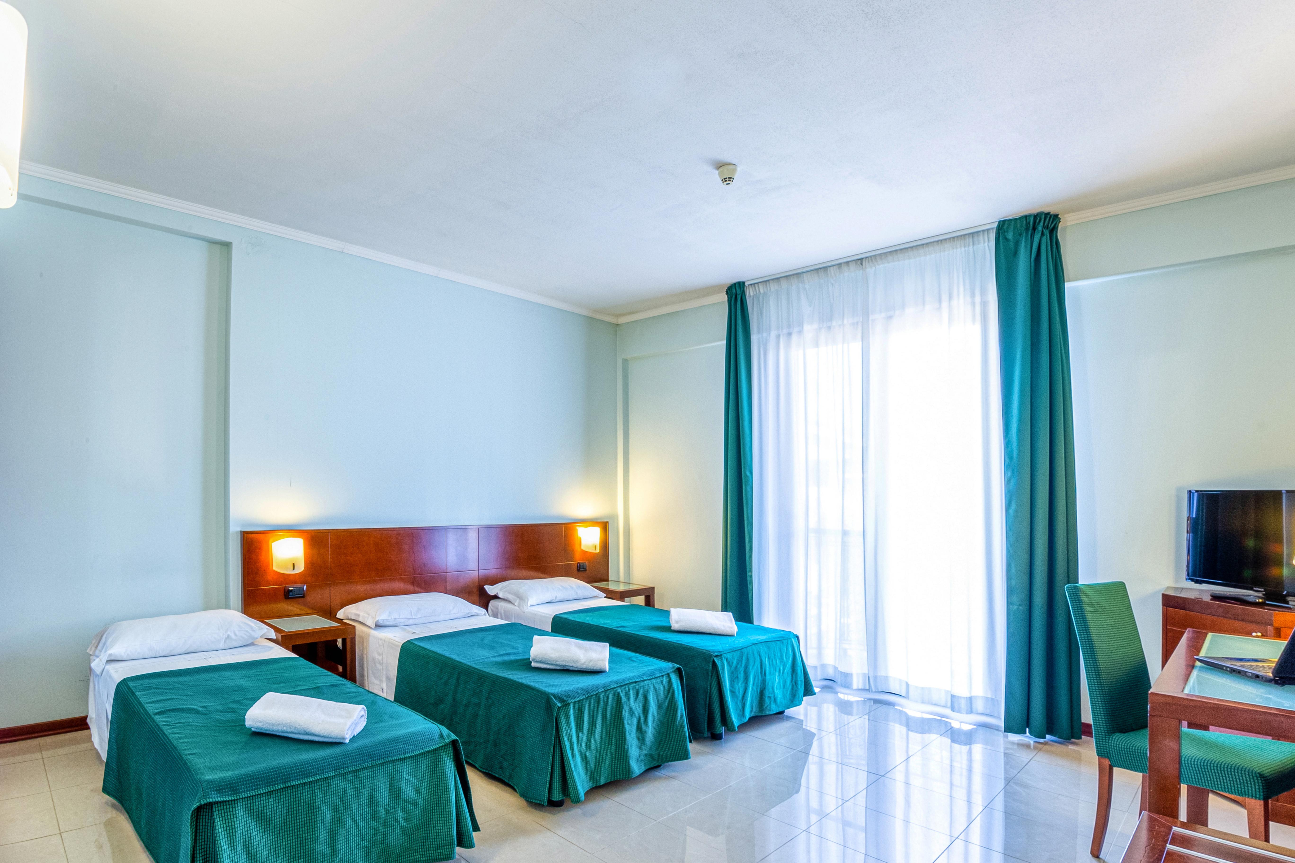 Hotel Le Torri Arborea Exterior photo