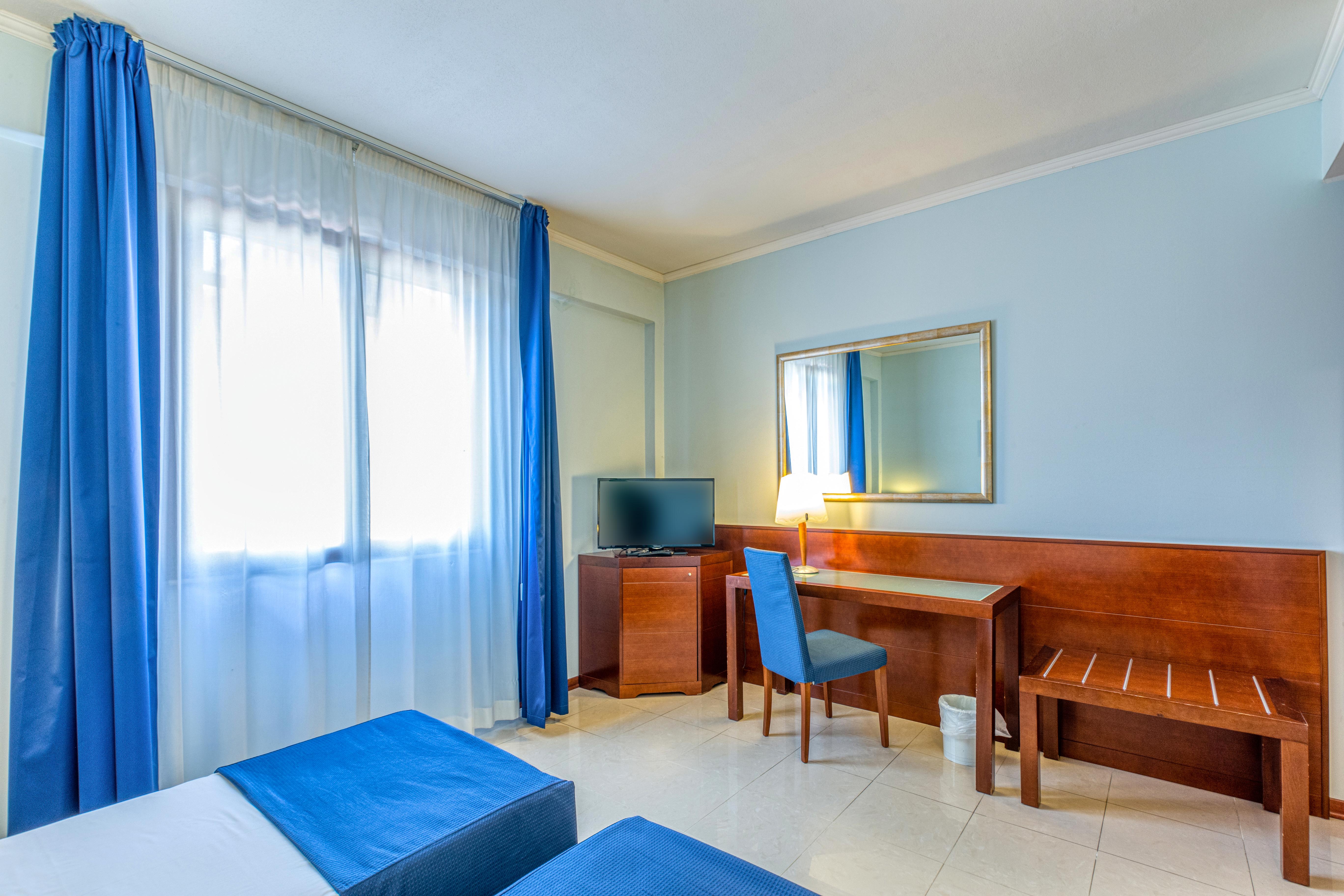 Hotel Le Torri Arborea Exterior photo