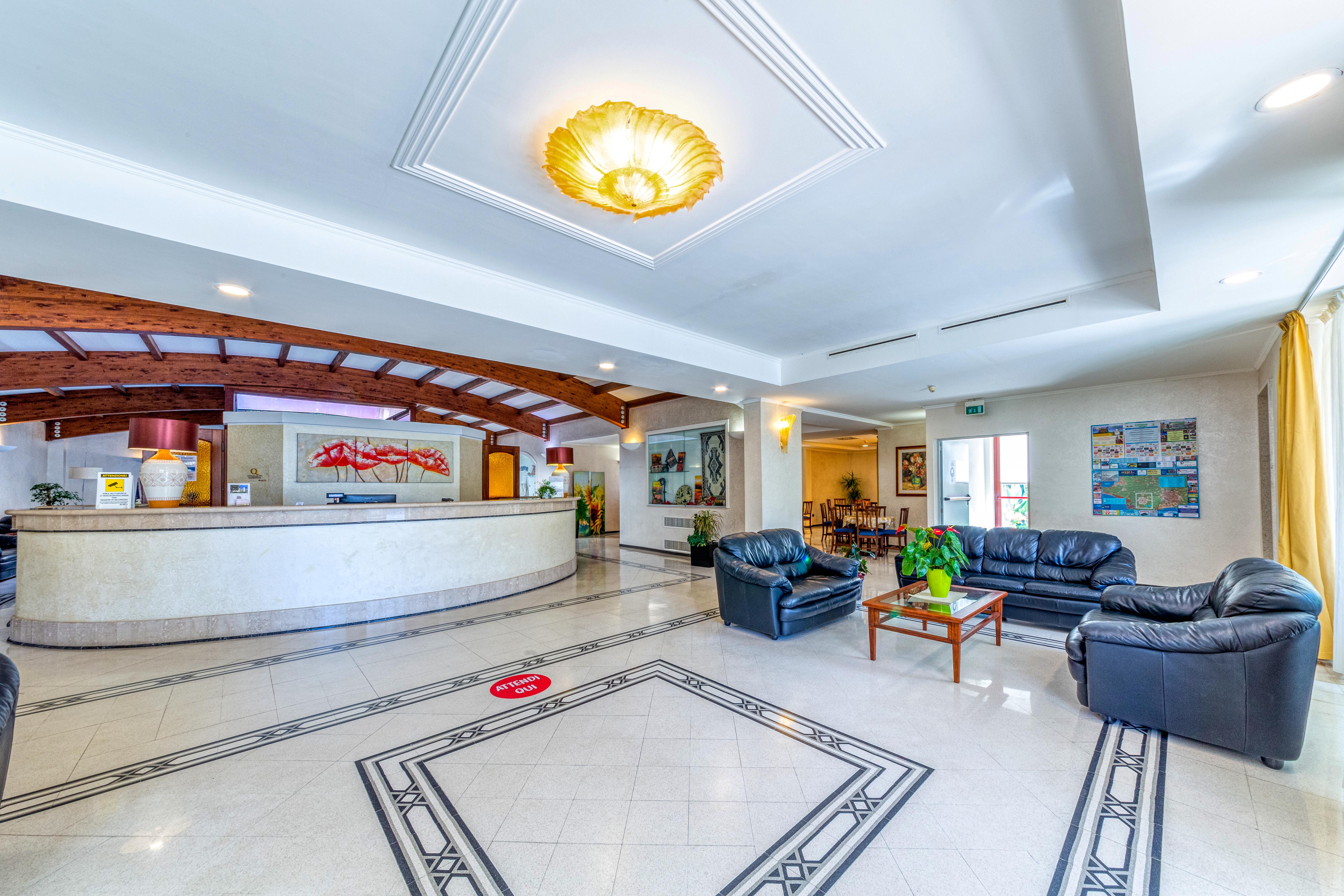 Hotel Le Torri Arborea Exterior photo
