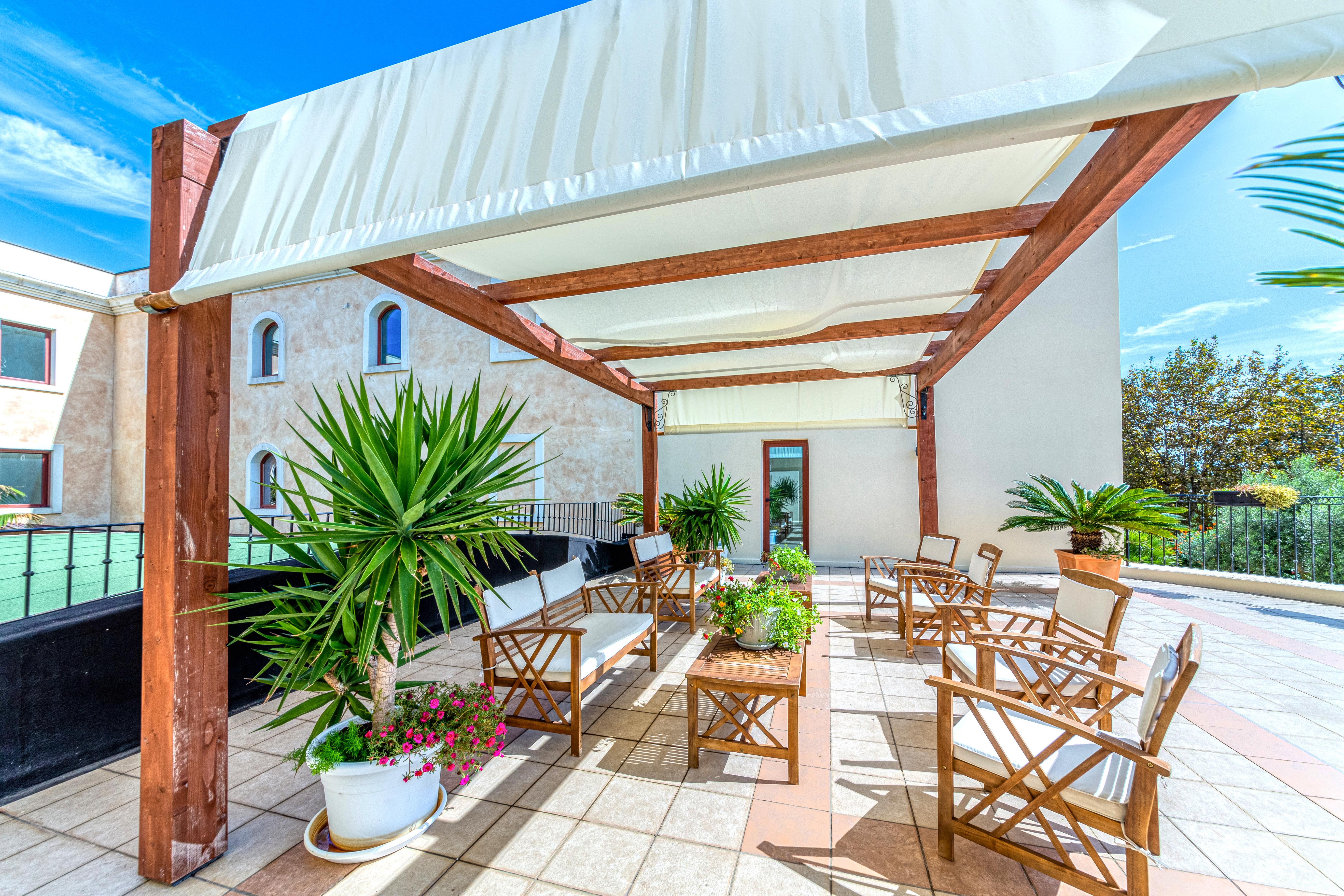 Hotel Le Torri Arborea Exterior photo