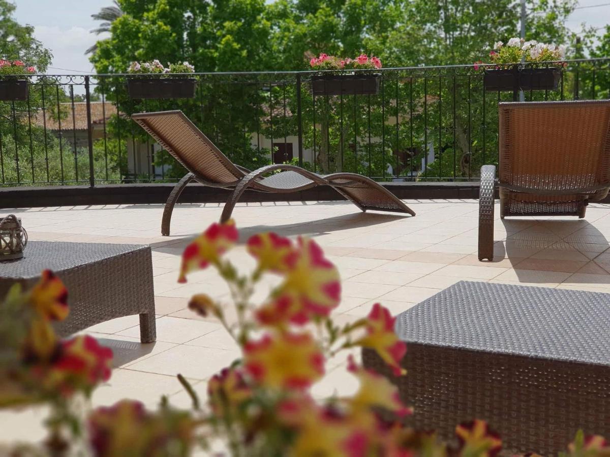 Hotel Le Torri Arborea Exterior photo